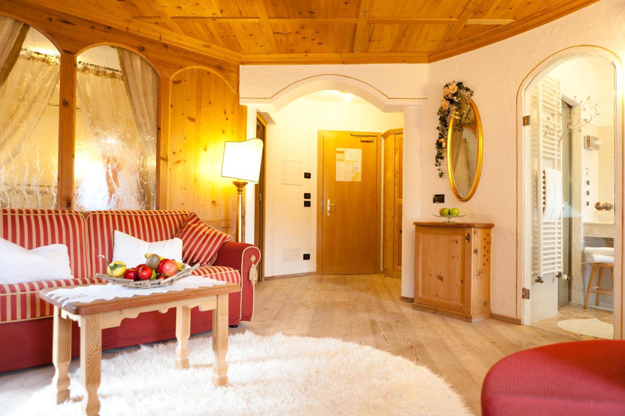 Nature Wellness Hotel Renato Vigo di Fassa Kültér fotó